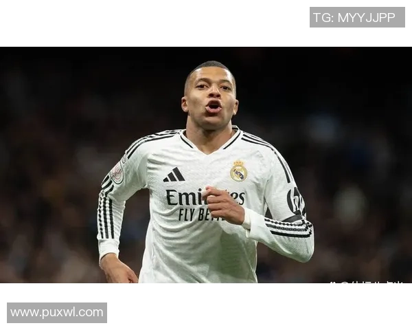 足球明星的形象特点分析与影响力探讨：从场上表现到场外魅力的全面解读